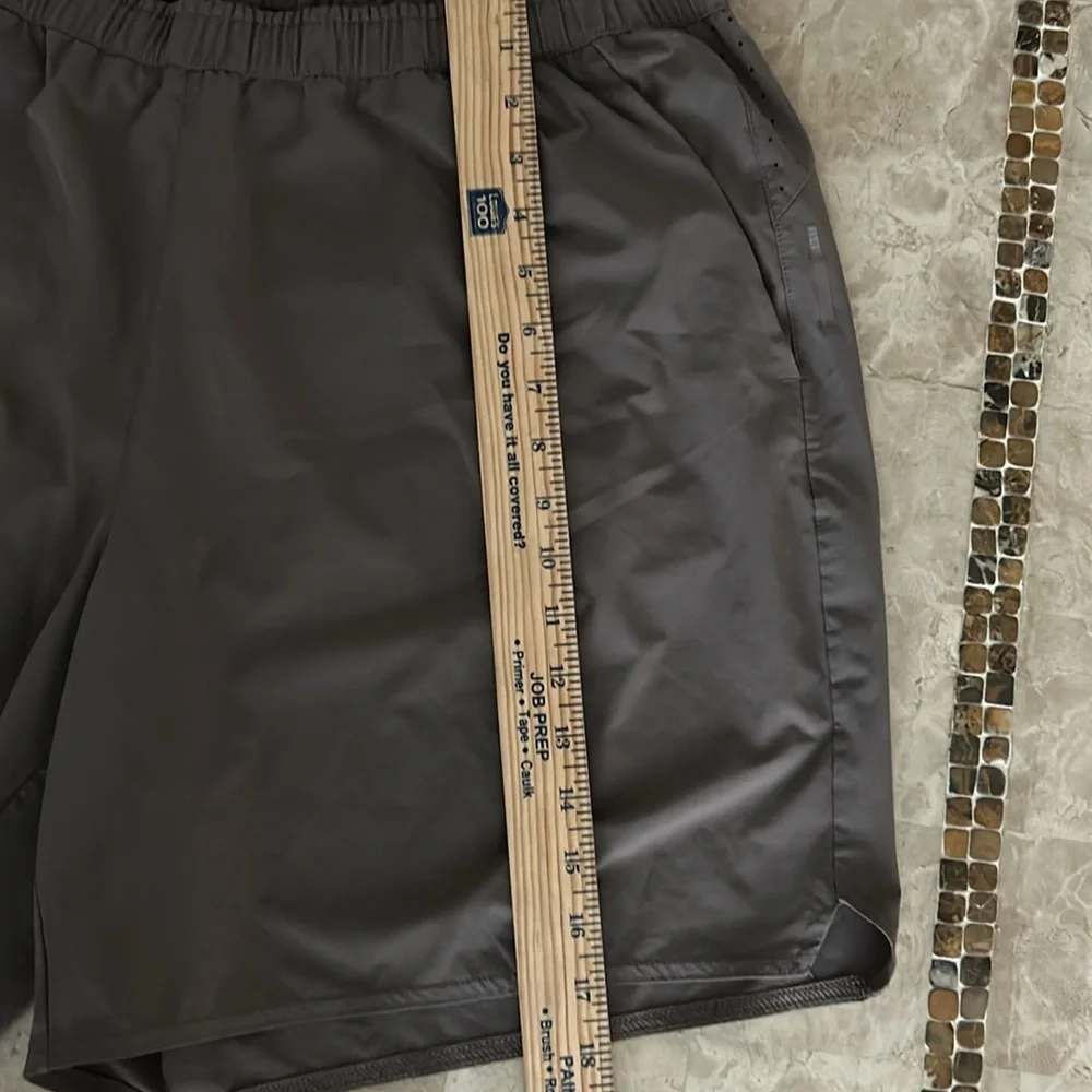 Men's REI co-op Athletic Pursuit‎ Shorts Light Brown more like 1st pic Size XL